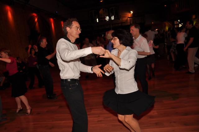 min 2010 05 30 station danse 082